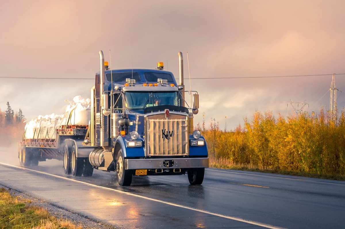 Sell Your Trucking Company in 2026: Before AV Arrives